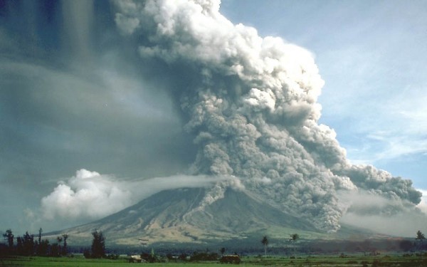 Pyroclastic flow Mayon Volcano